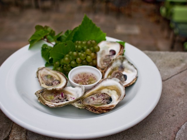 Lane's Privateer Inn Oysters