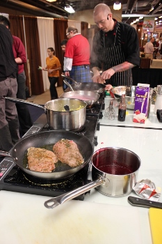 Chicken cooking 