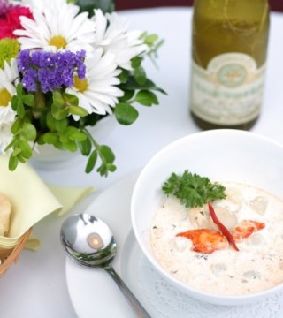 Lane's Privateer Inn chowder