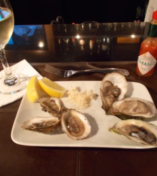 Photo of oysters at the Five Fishermen