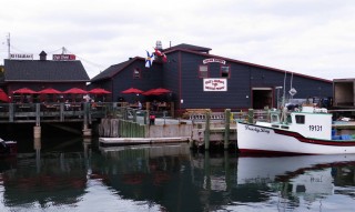 Hall's Harbour Lobster Pound
