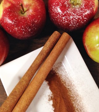 Apples & Cinnamon