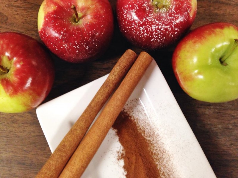 Apples & Cinnamon