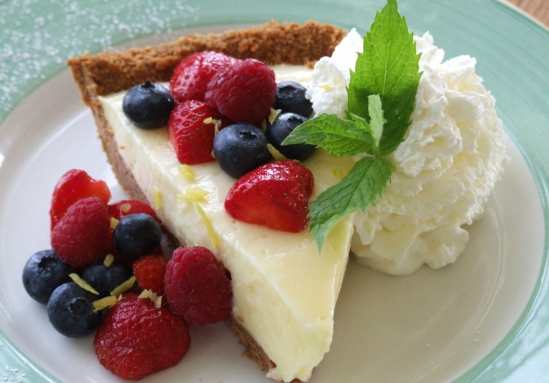 Quarterdeck sour cream lemon pie