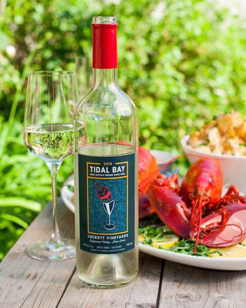 Luckett vineyards Tidal Bay