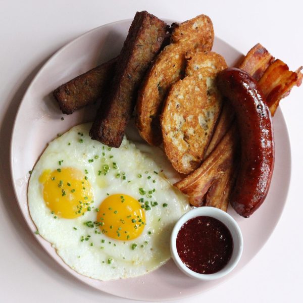 bacon, eggs, sausage and toast