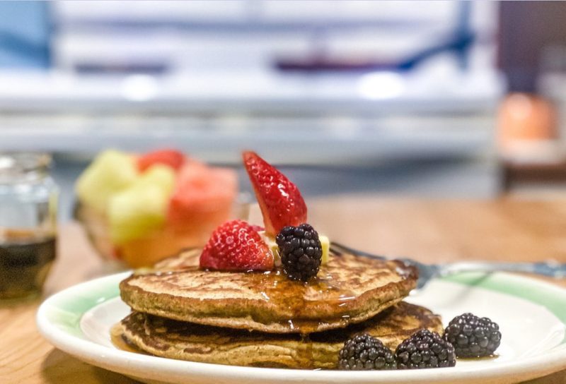 pancakes on a plate
